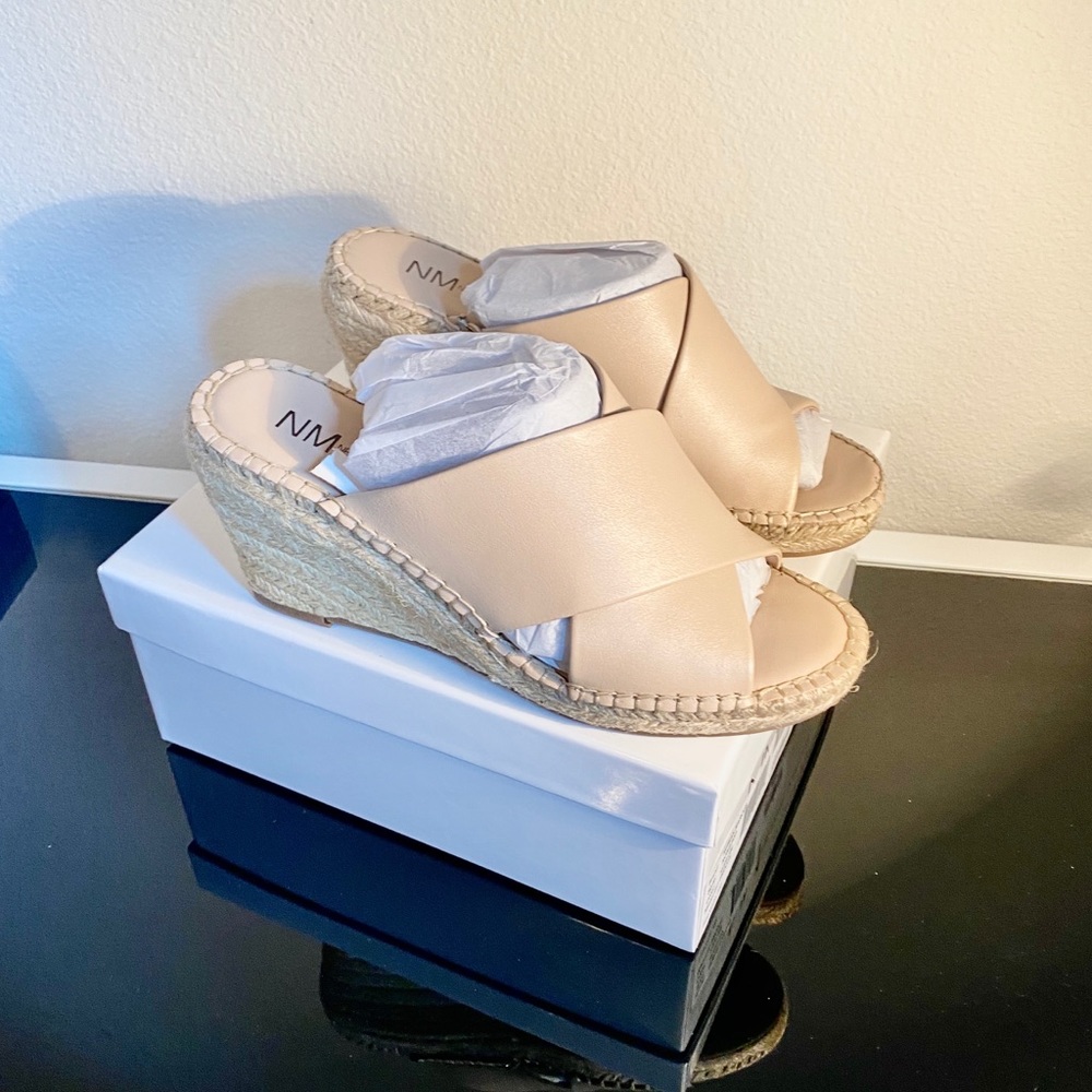 🔥NWT Neiman Marcus Nonstop Espadrille Mule Sandal